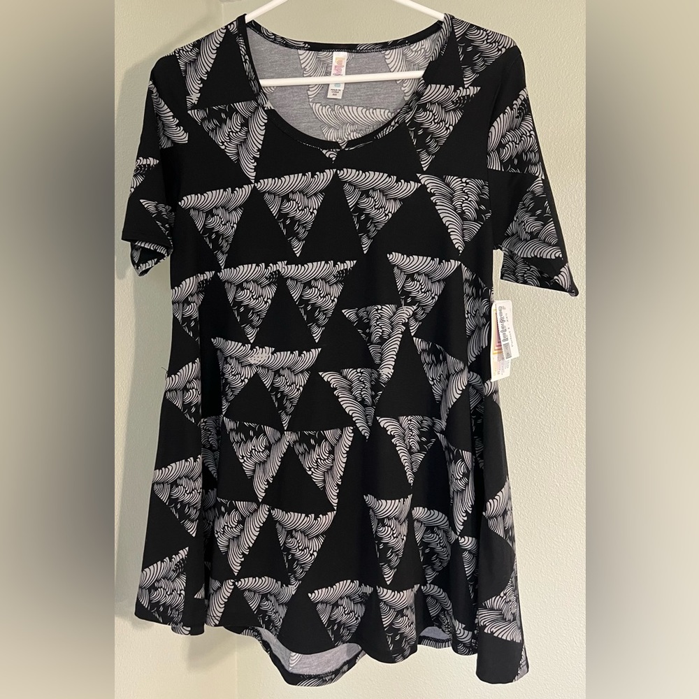 LuLaRoe Perfect T